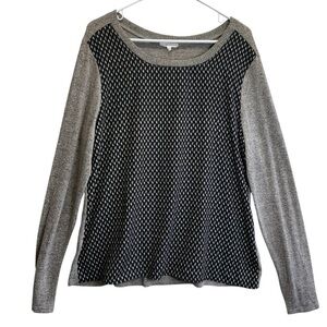 Le Lis Gray and Black Patterned Blouse